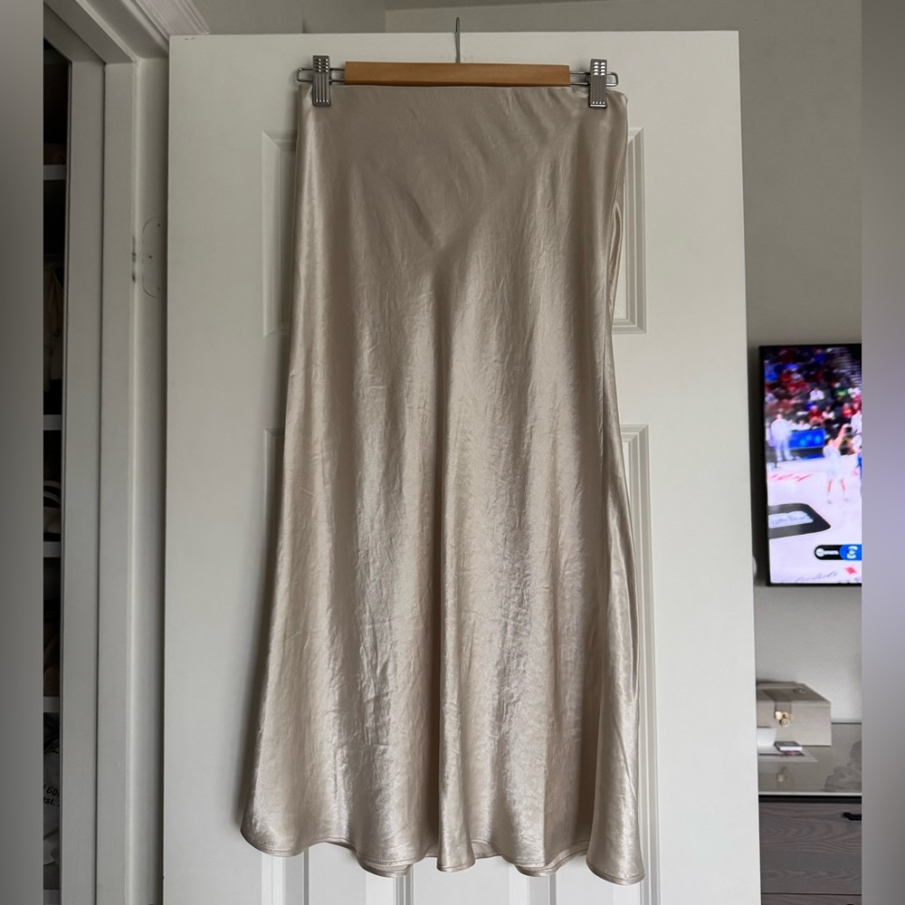 Aritzia Babaton Satin Slip Midi Skirt